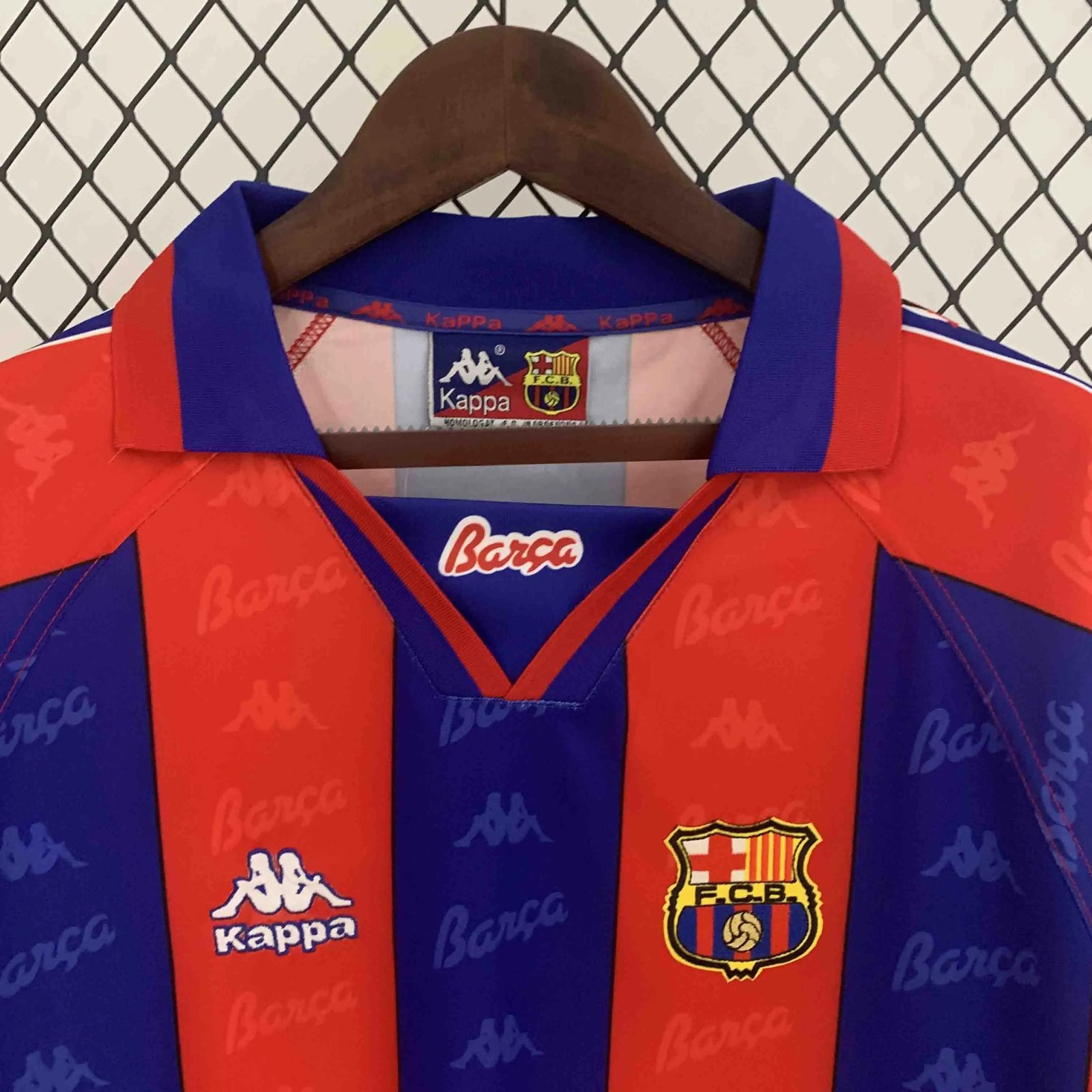02ce5e8a5644a7bde584a8694c1471d4427b541d Barcelona Retro Jersey Home Long Sleeve Soccer Shirt 1996-97
