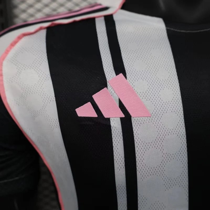 03812f401881eae1a213e17a5656f79d2b3f1731 Juventus Authentic Soccer Jersey Home Shirt 2025/26