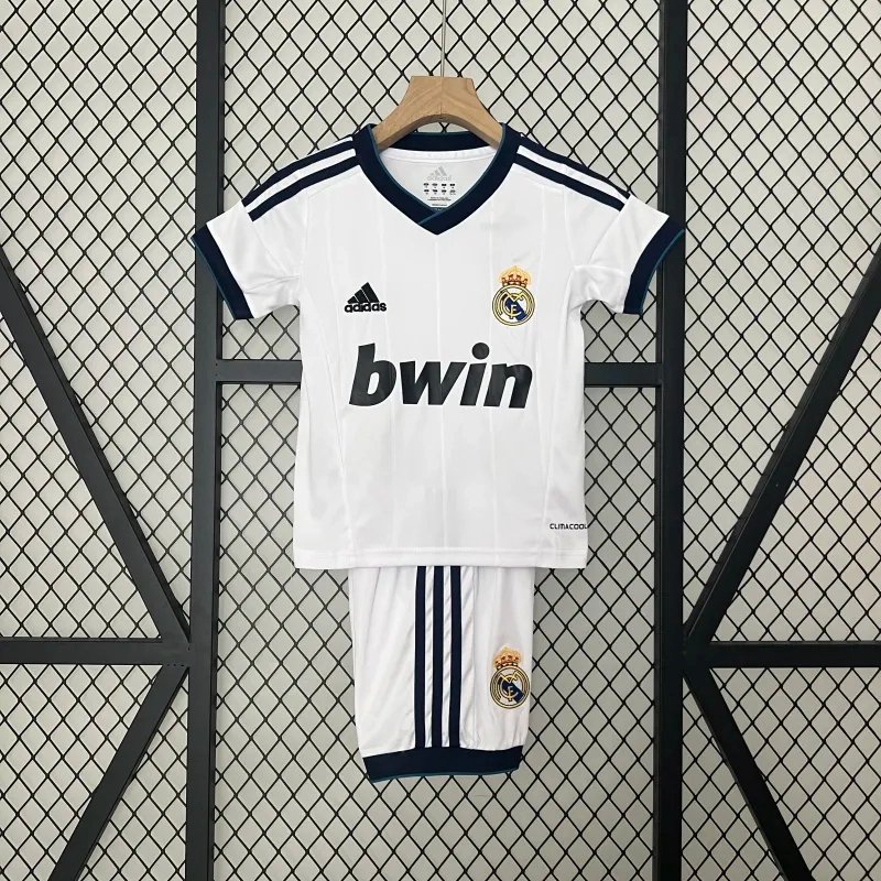 064946281369eec6b46748f668cd608ebab16ab1 Real Madrid Retro Jersey Home Kids Kit Jersey+Shorts 2012/13