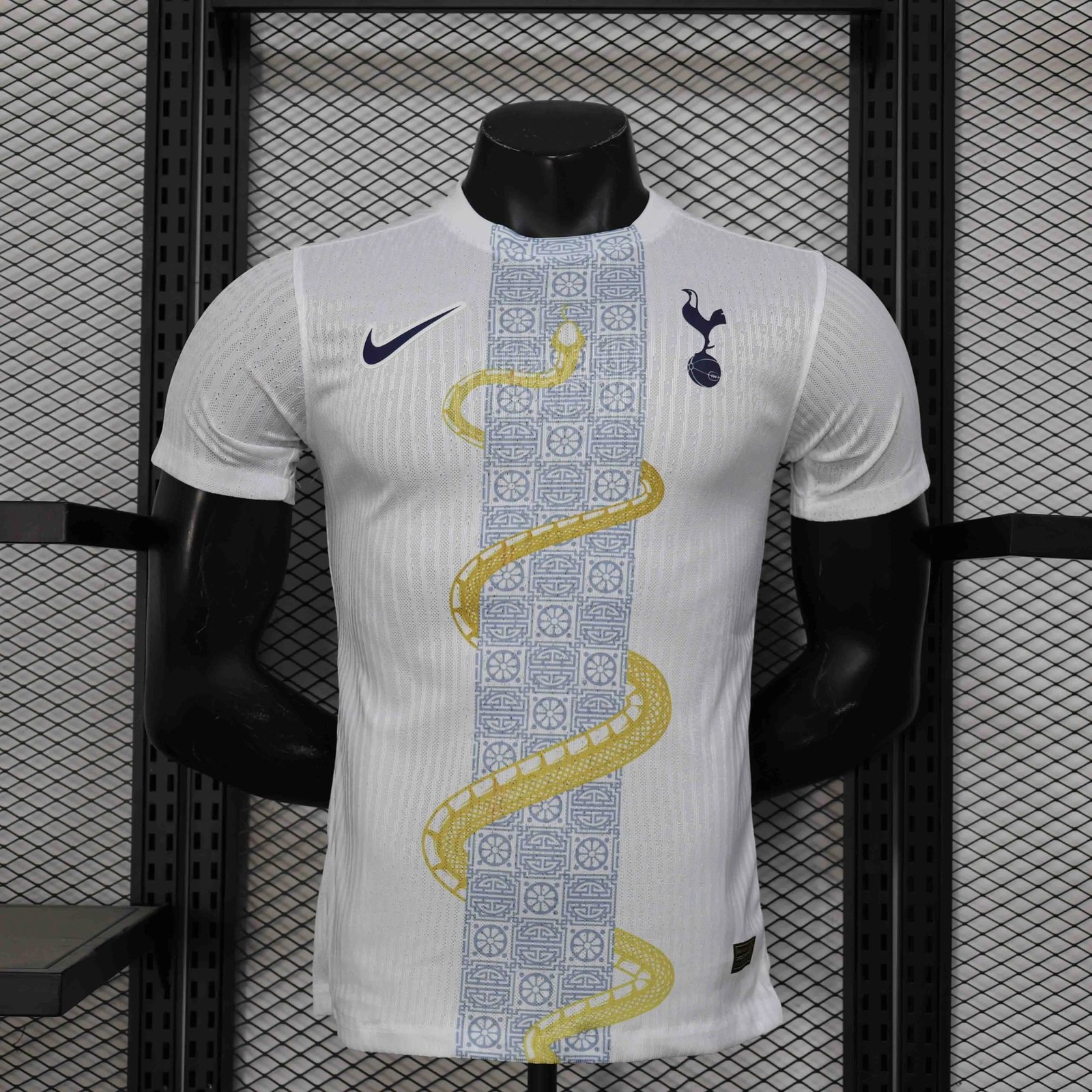 0849636024e3ed6fa402fbfdad456647fb183793 Tottenham Hotspur Authentic Football Jersey Pre-Match Shirt 2024/25