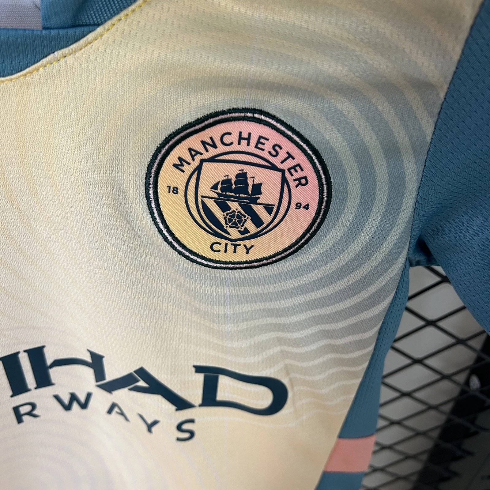 1c89838f2766774f62d8937a1c7ac5b57812af15 Manchester City Fourth Away Kids Kit Jersey+Shorts 2024/25