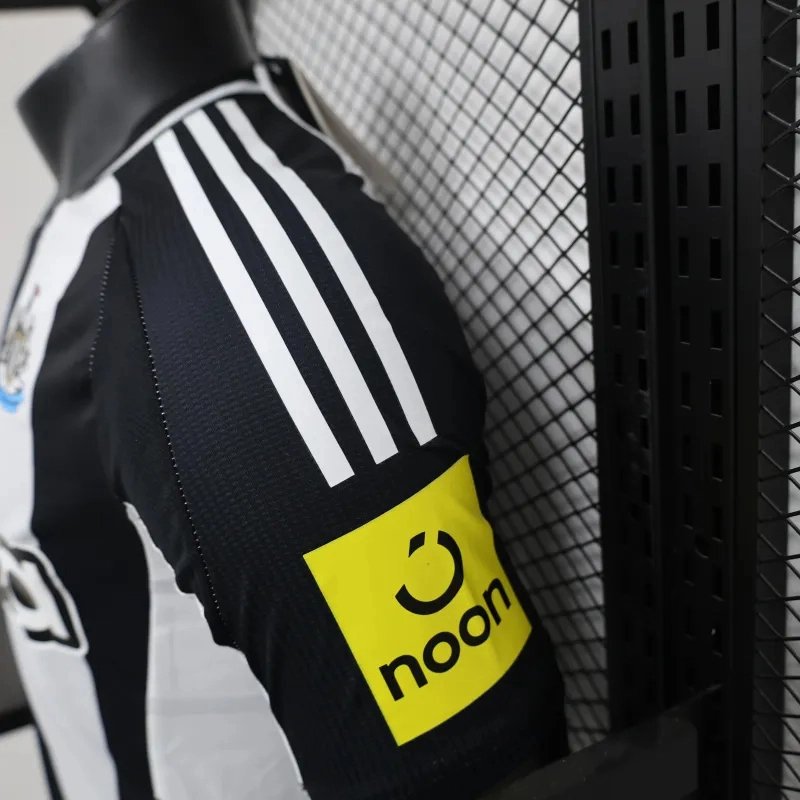 Newcastle United Authentic Football Jersey Home Shirt 2024/25