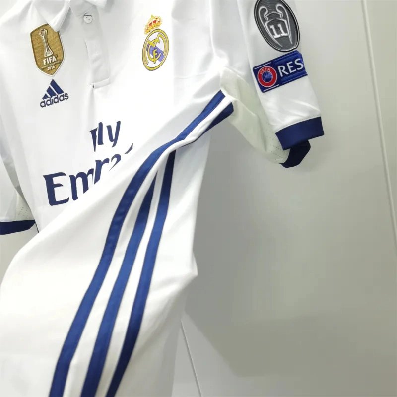 Real Madrid Retro Jersey Home Soccer Shirt 2016/17