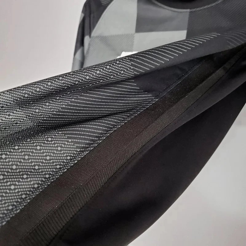 3739f8decbc736c2fbe5baa60035547c0a22fa51 Liverpool Retro Football Jersey Goalkeeper Custom Shirt 2021/22