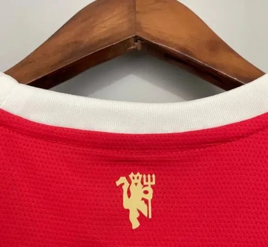 Manchester United Retro Home Football Jersey Shirt 2021/22