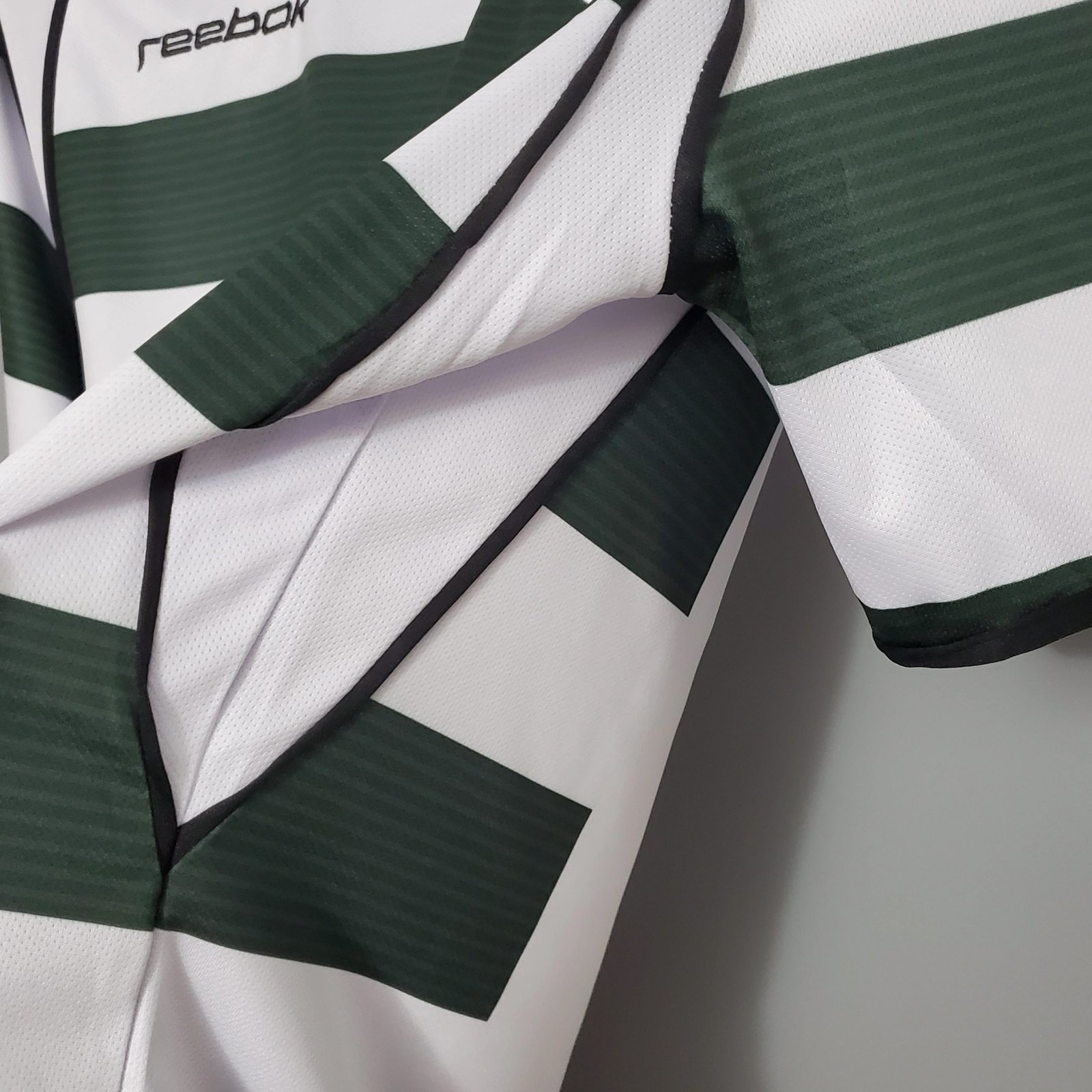 Sporting CP Retro Soccer Jersey Home Custom Shirt 2001/03