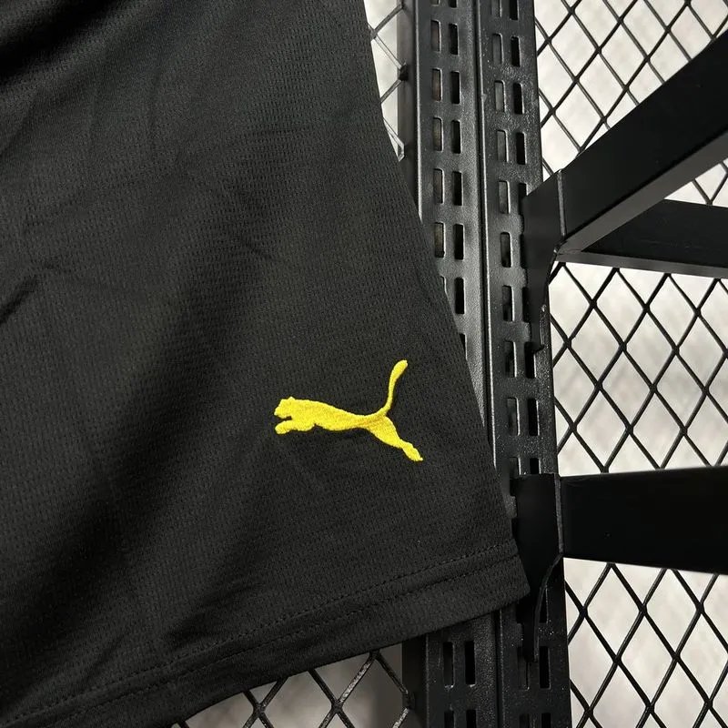 5edf3fe7db07325b4ed9fe57e39f7460a7a87a42 Borussia Dortmund Home Shorts 2024/25