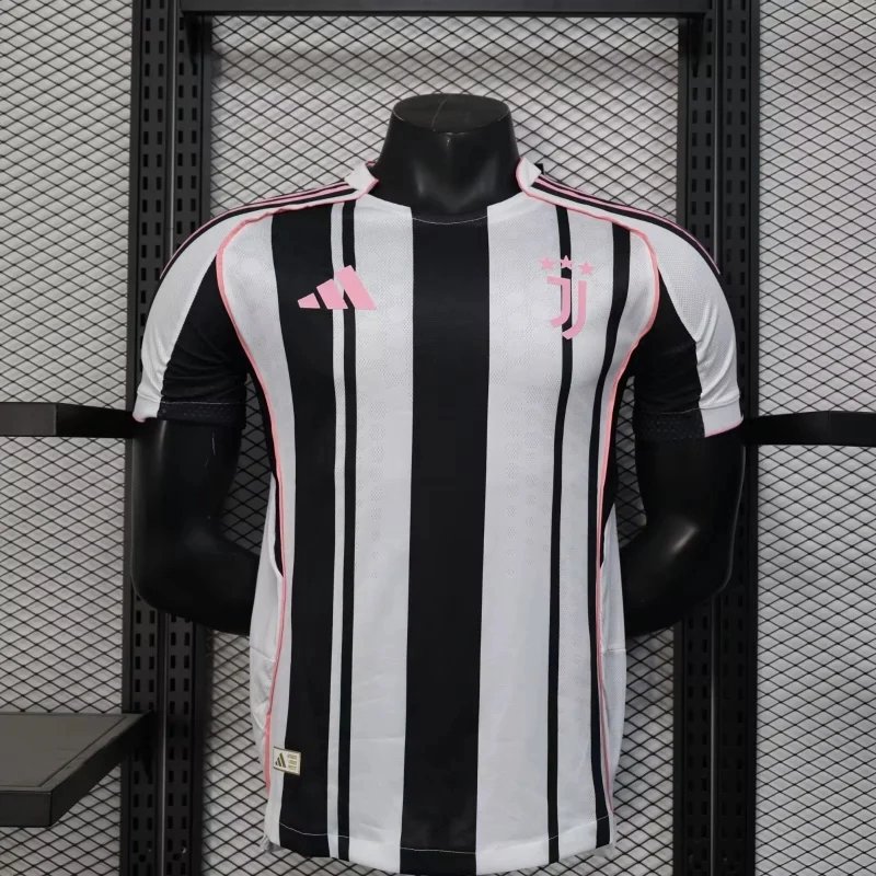 631f7f9a6f76efe86ee6e4b59102e3d480cac504 Juventus Authentic Soccer Jersey Home Shirt 2025/26