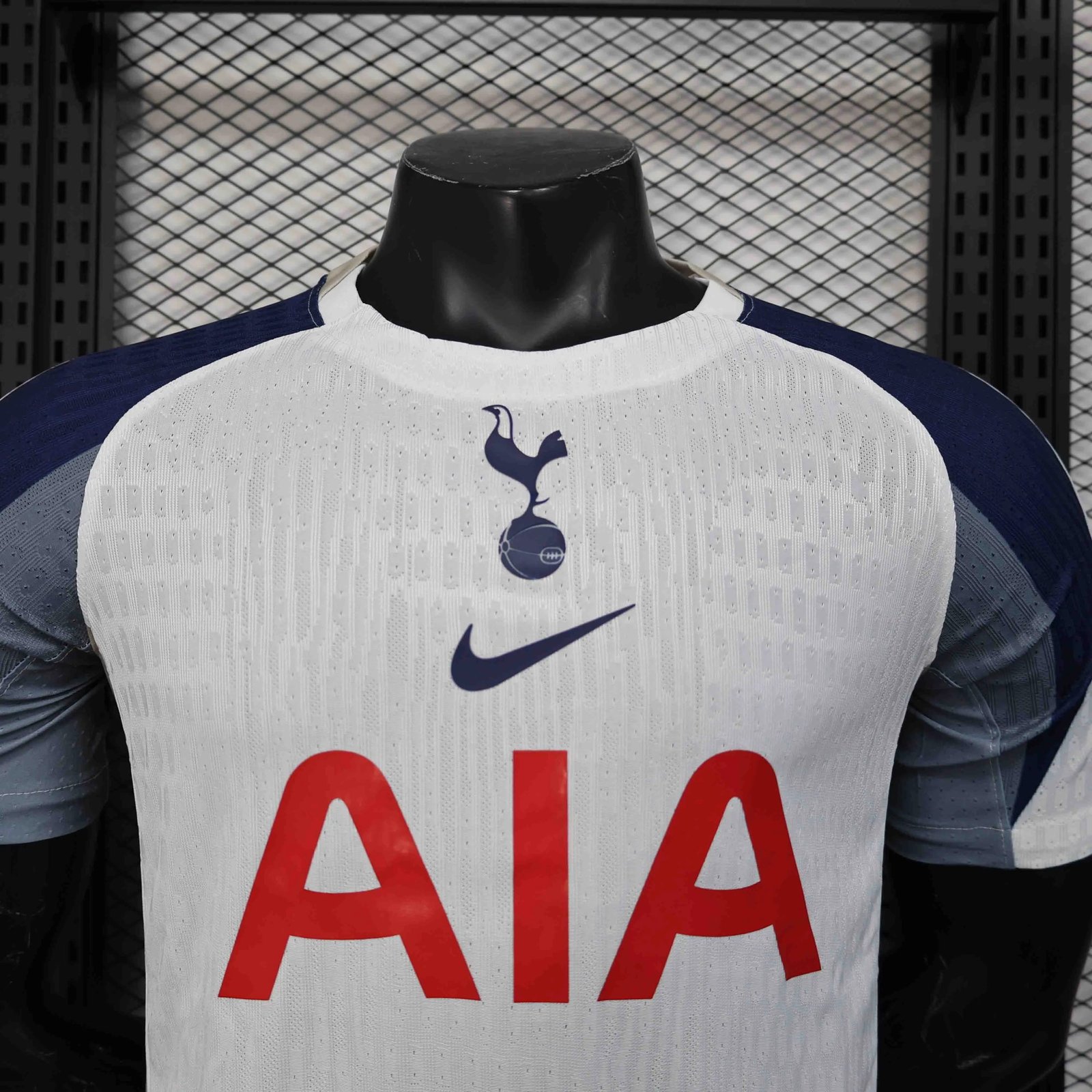 6df6378271e3d8c2b35cb547a9475e4b7accd58b Tottenham Hotspur Authentic Football Jersey Home Shirt 2025/26