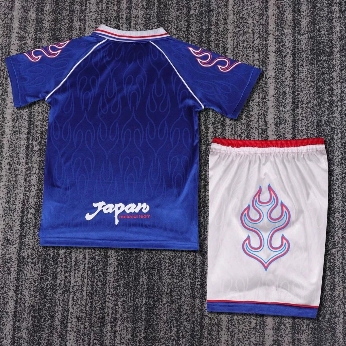 7b2c0a43708bd37c8384e010f357cf957059f011 Japan Retro Soccer Jersey Home Kids Kit Jersey+Shorts 1998